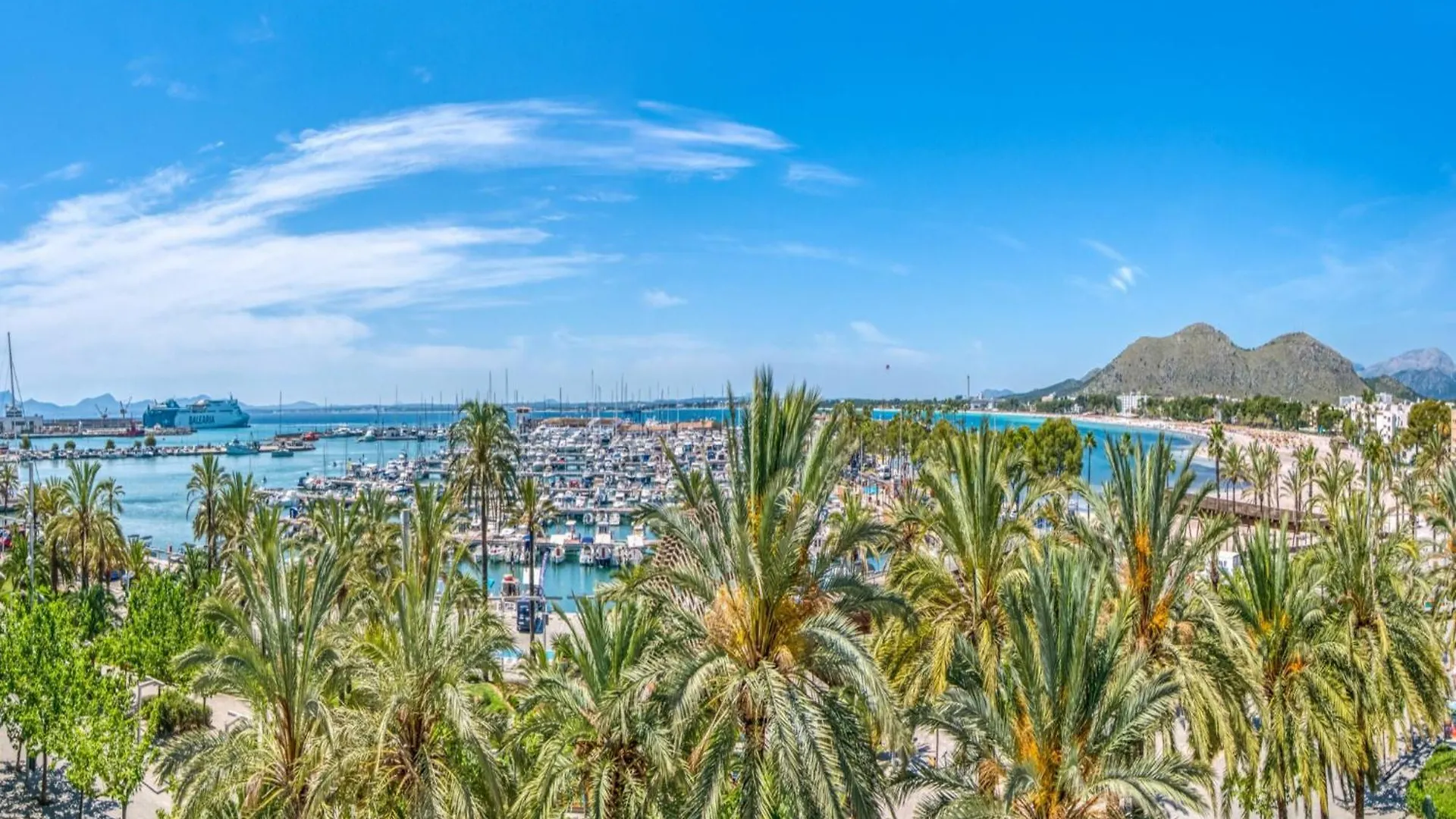 Apartment 3 Bedroom Apartment, 150M From Beach Port d'Alcúdia
